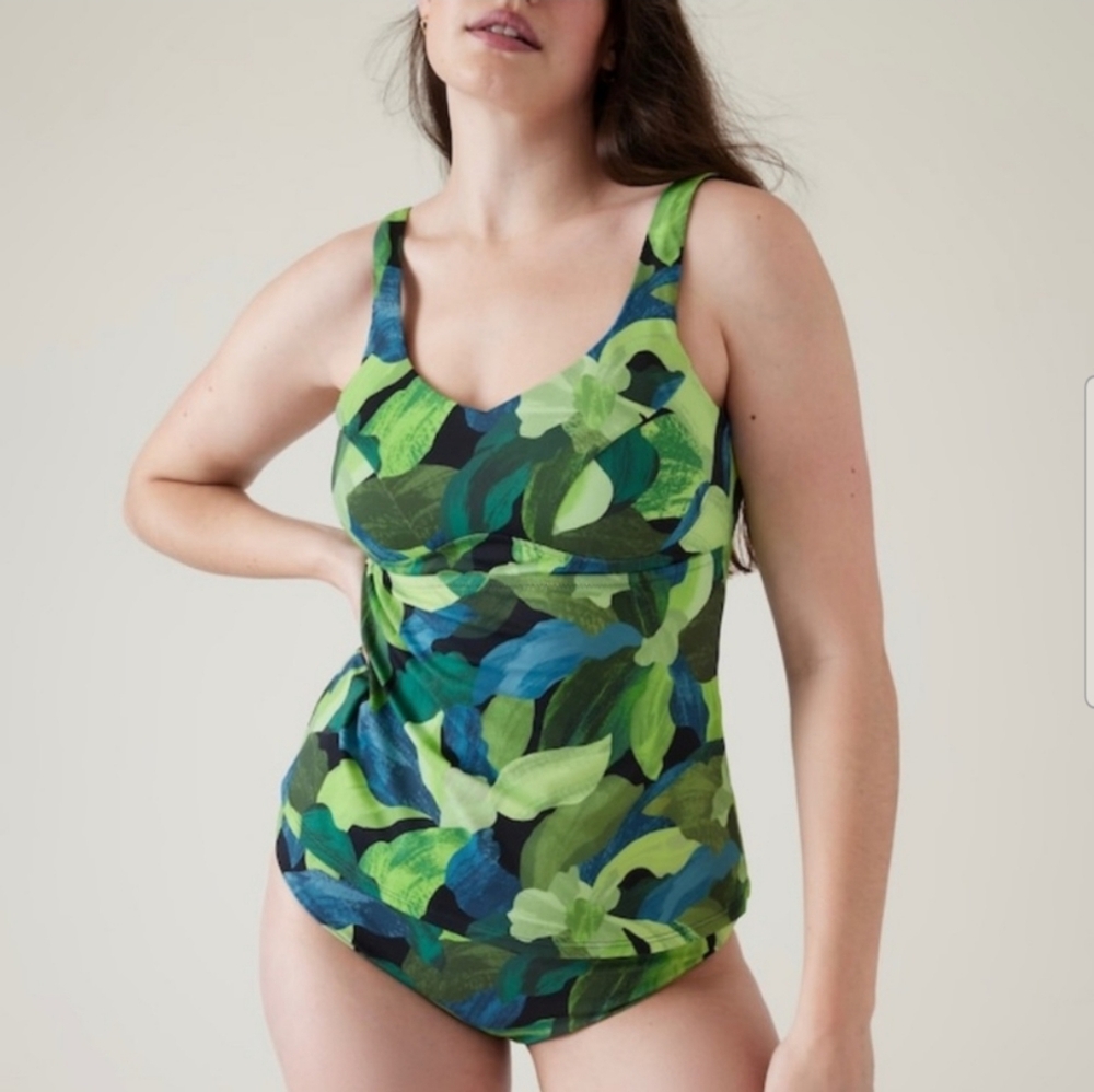 Athleta Bondi Bra Cup Tankini top floral green. Size 32B/C NWOT